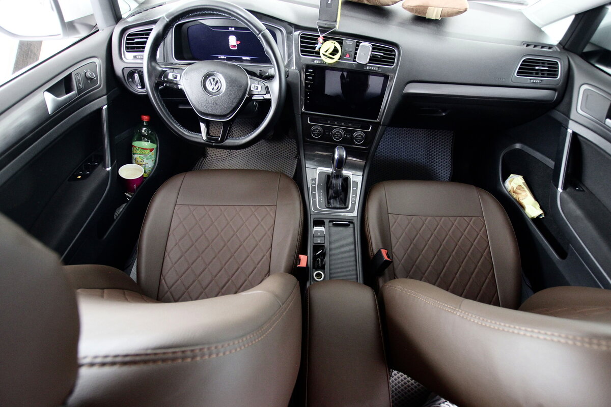 Авточохли для Volkswagen e-Golf 2012-2017