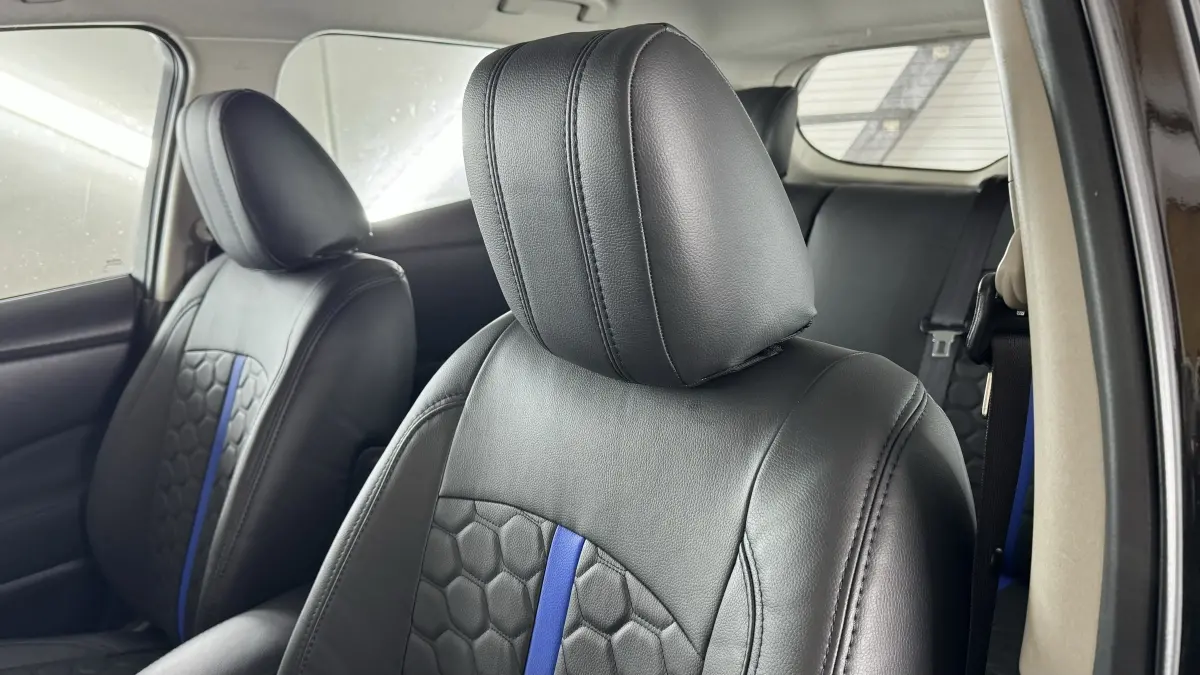 Авточохли для Nissan Leaf I