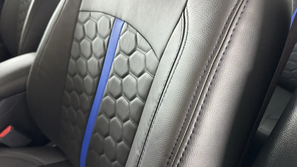 Авточохли для Nissan Leaf I