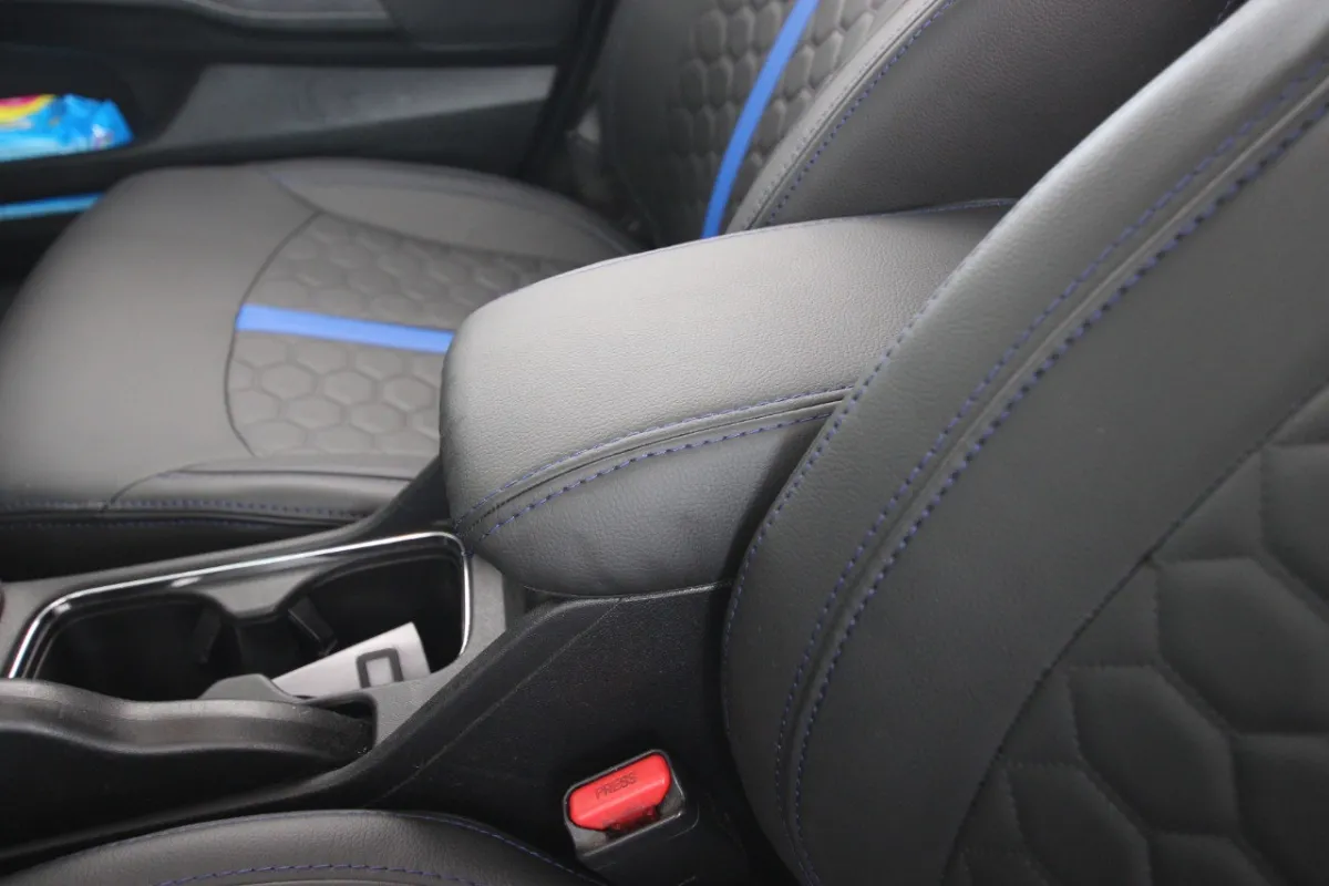 Авточохли для Honda Civic 4D (9G)