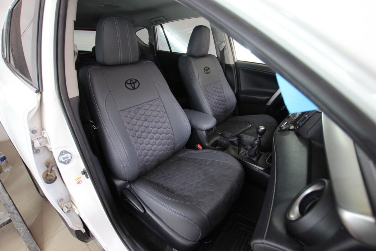 Авточохли для Toyota RAV4 2012-2015