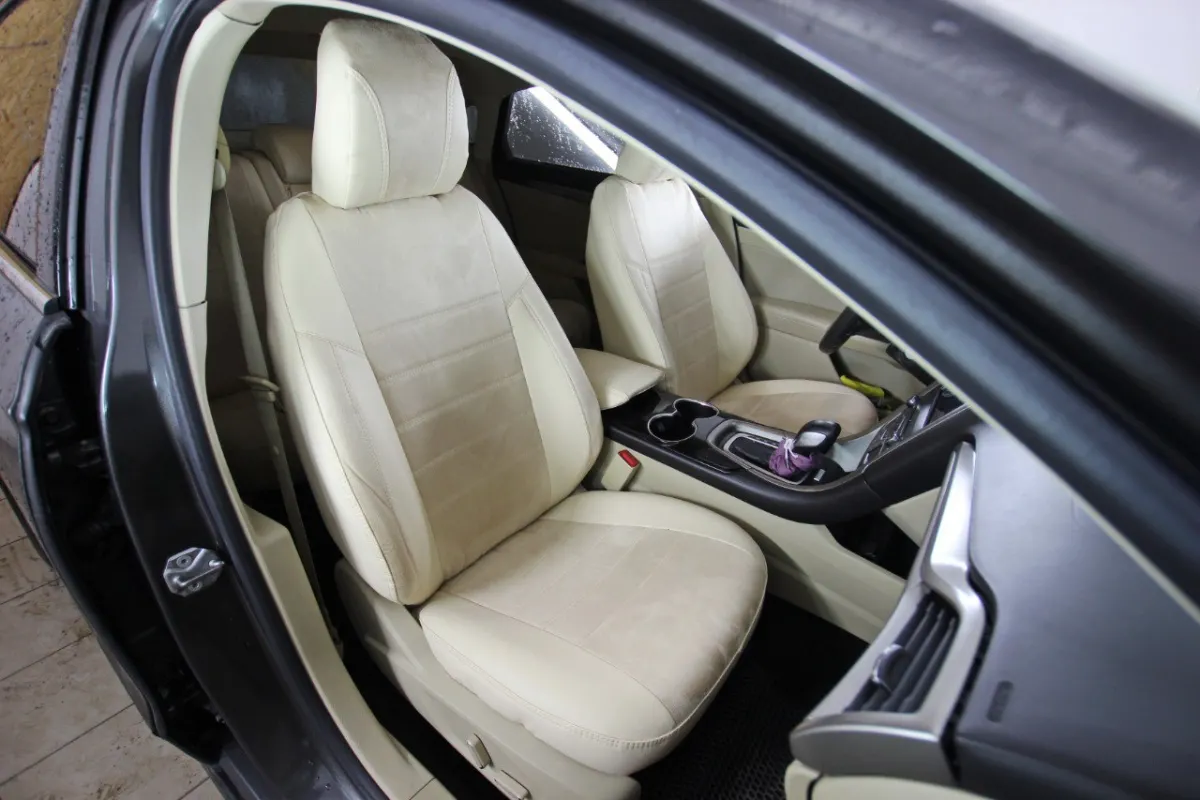 Авточохли для Ford Fusion (North America) II 2012-2016