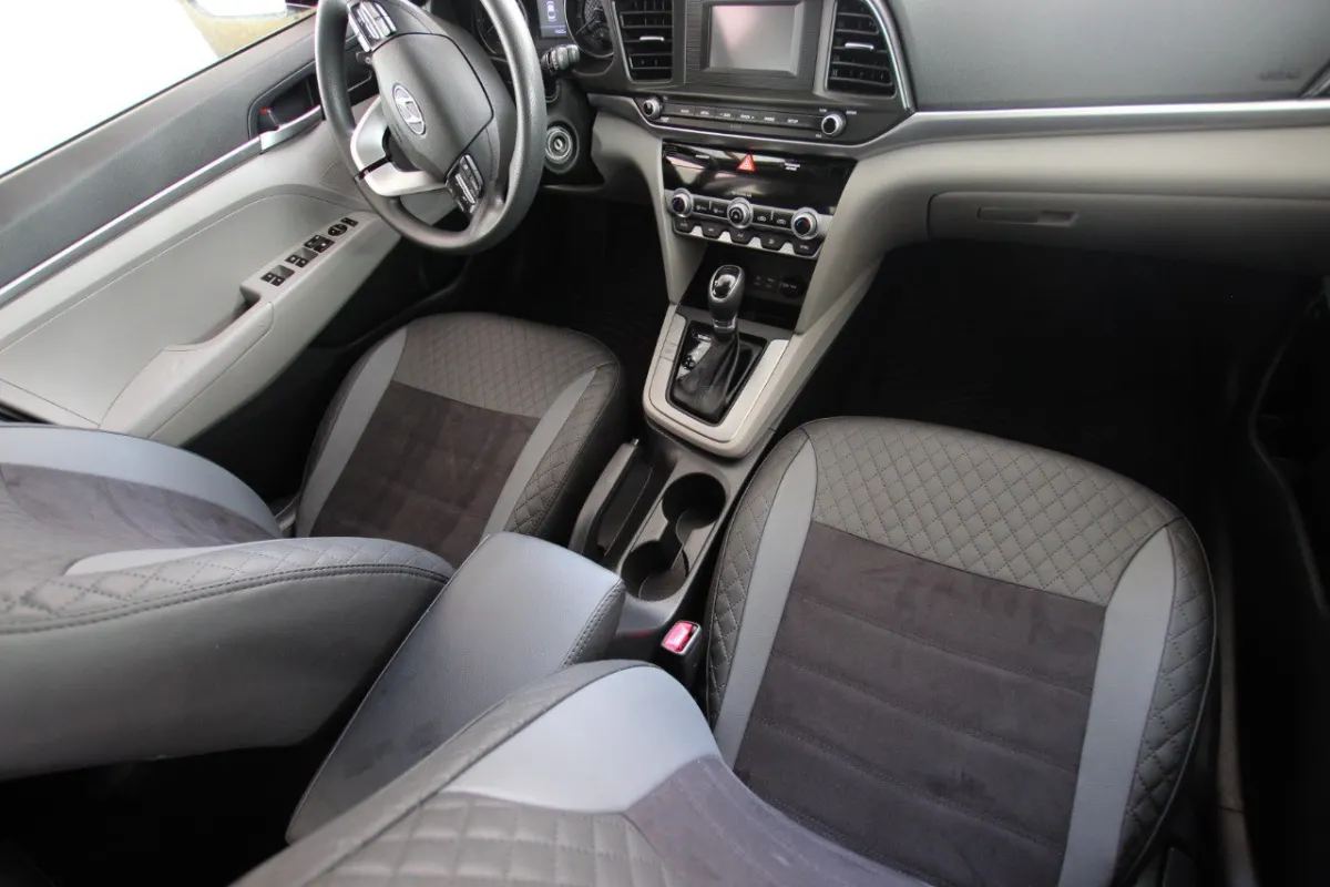 Авточохли для Hyundai Elantra VI AD USA