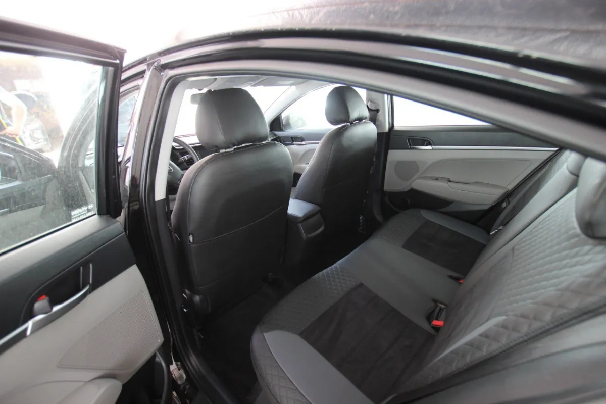 Авточохли для Hyundai Elantra VI AD USA