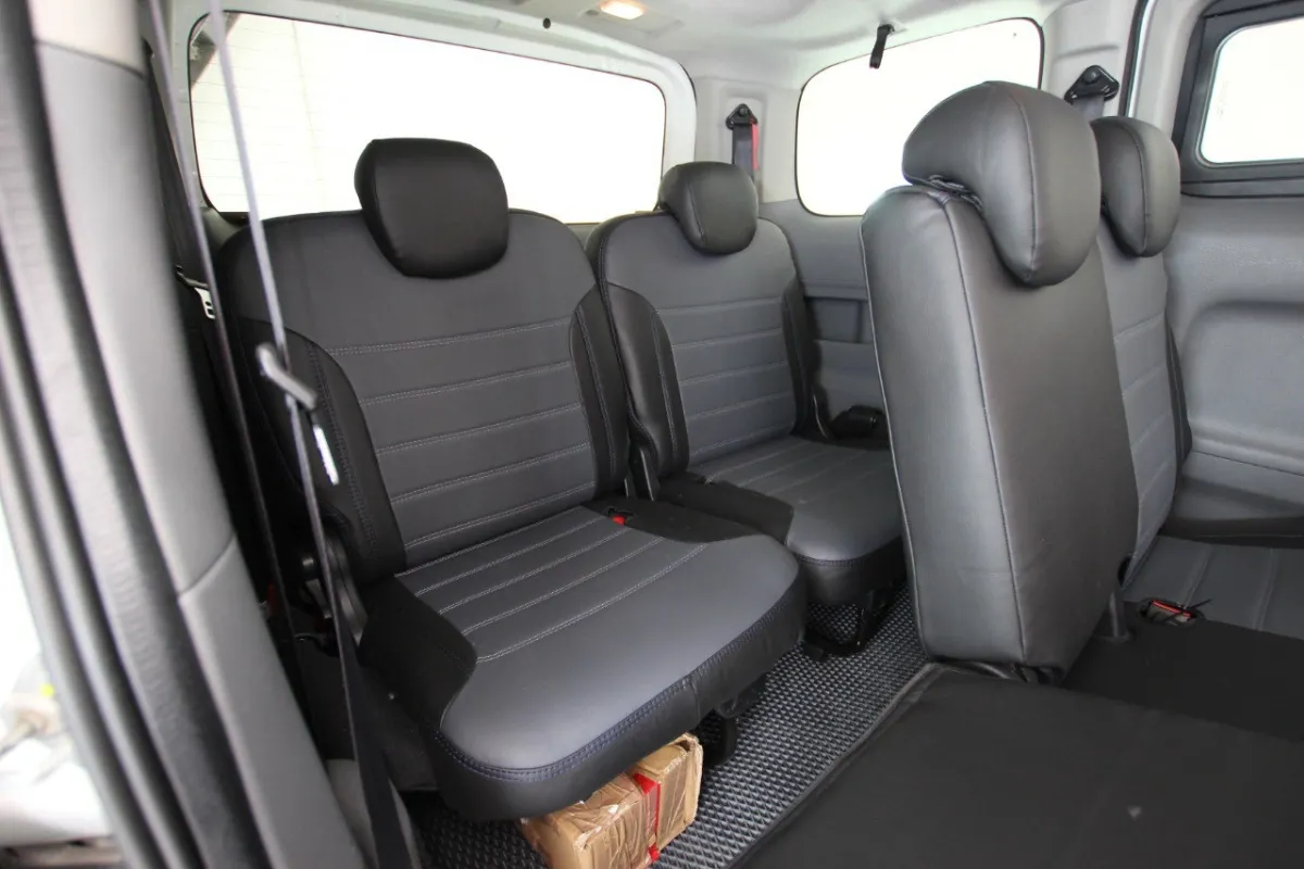 Авточохли для Nissan e-NV200