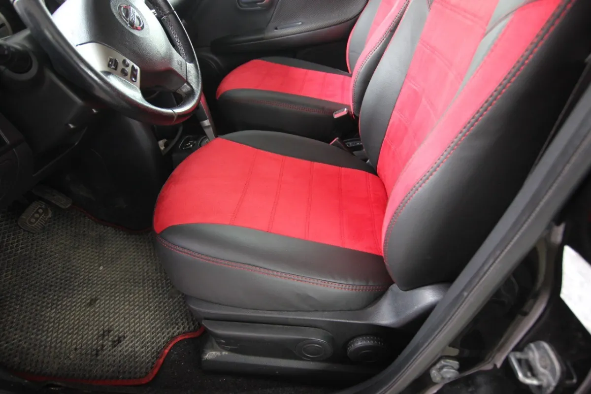 Авточохли для Nissan Note I