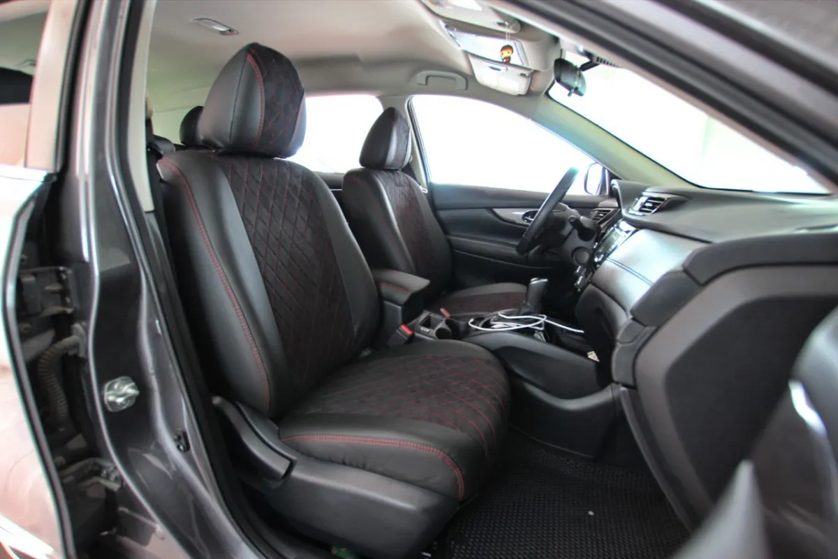Авточохли для Nissan Rogue 2016