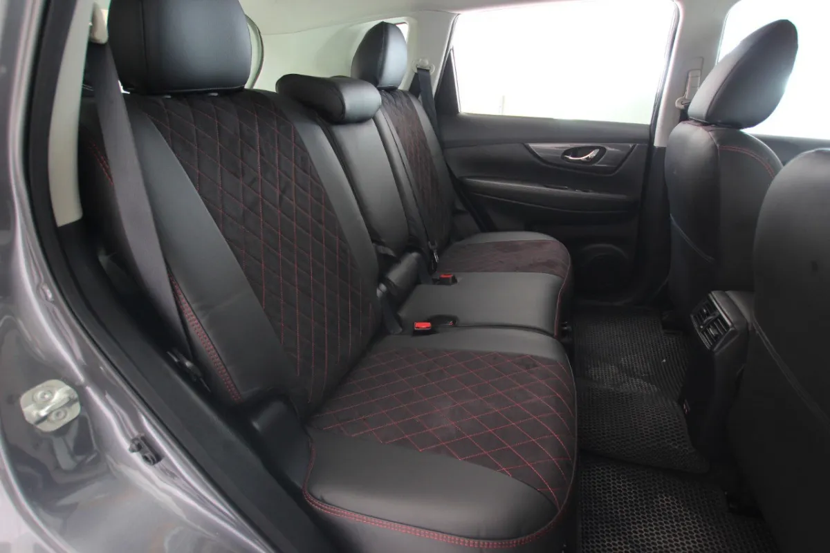 Авточохли для Nissan Rogue 2016