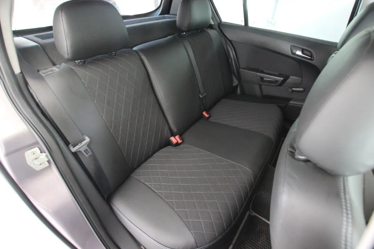 Авточохли для Opel Astra H