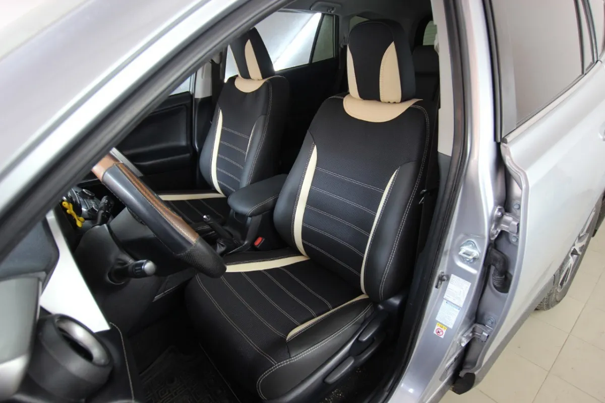 Авточохли для Toyota RAV4 IV