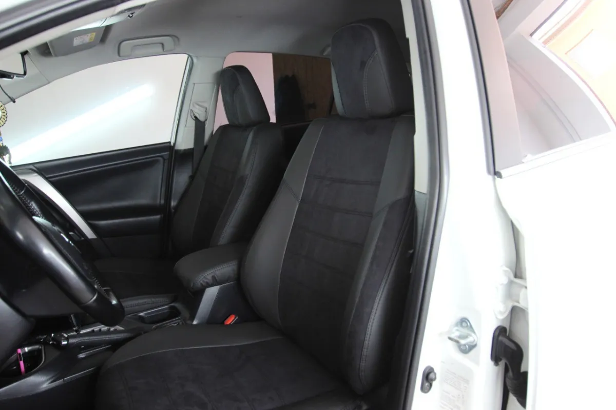 Авточохли для Toyota RAV4 IV