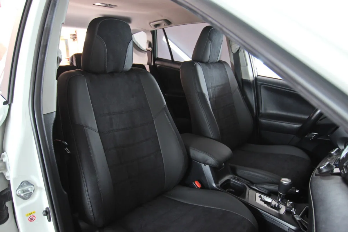 Авточохли для Toyota RAV4 IV