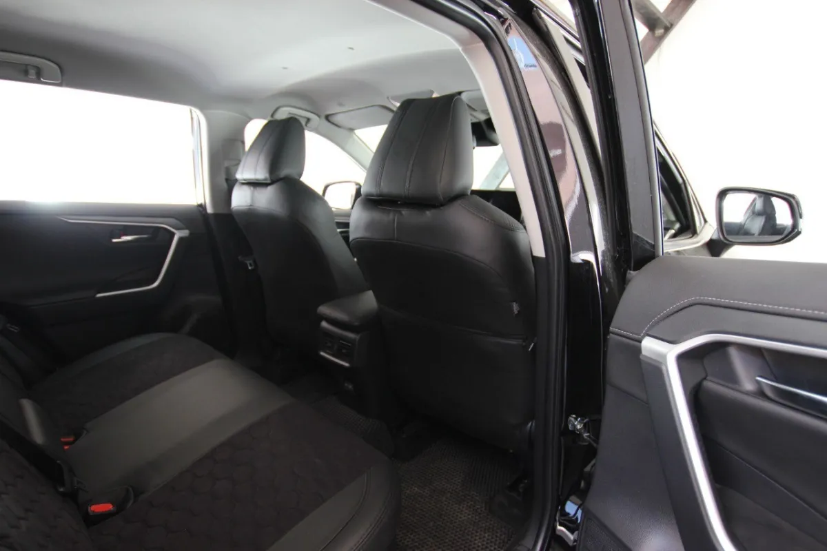 Авточохли для Toyota RAV4 V XA50