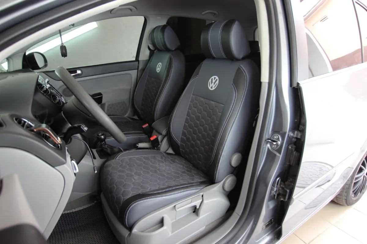 Авточохли для Volkswagen CrossGolf