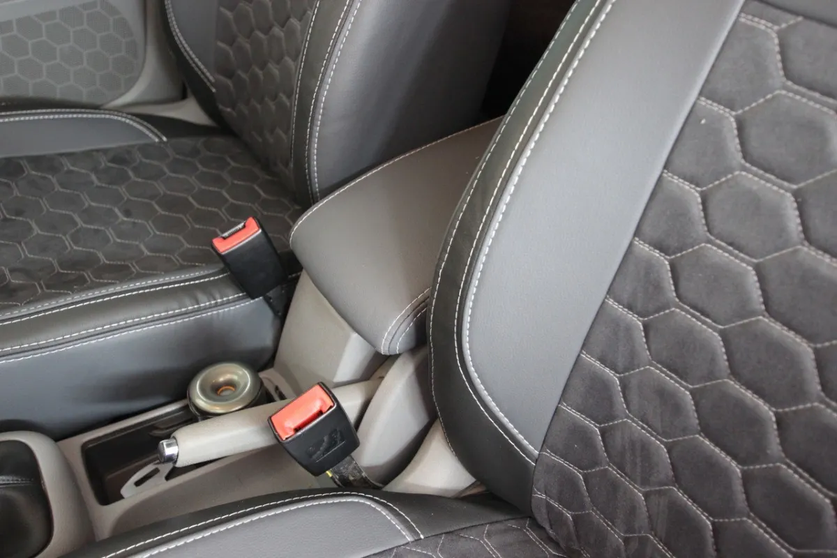Авточохли для Volkswagen CrossGolf