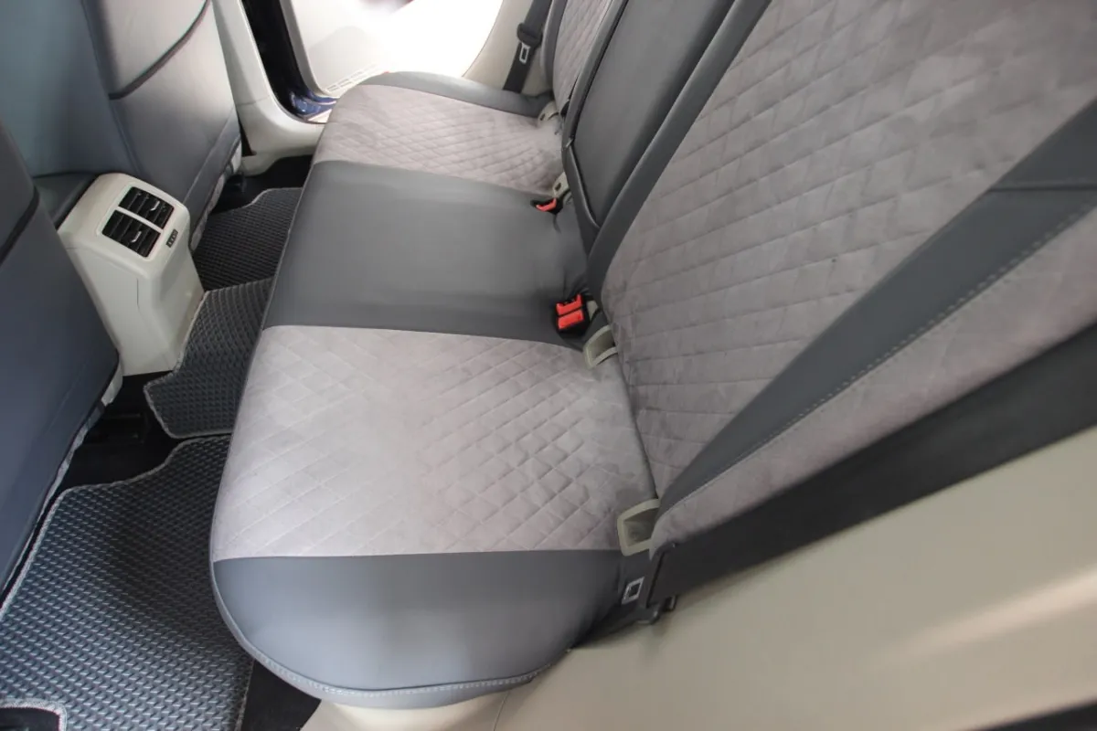 Авточохли для Volkswagen Golf 7