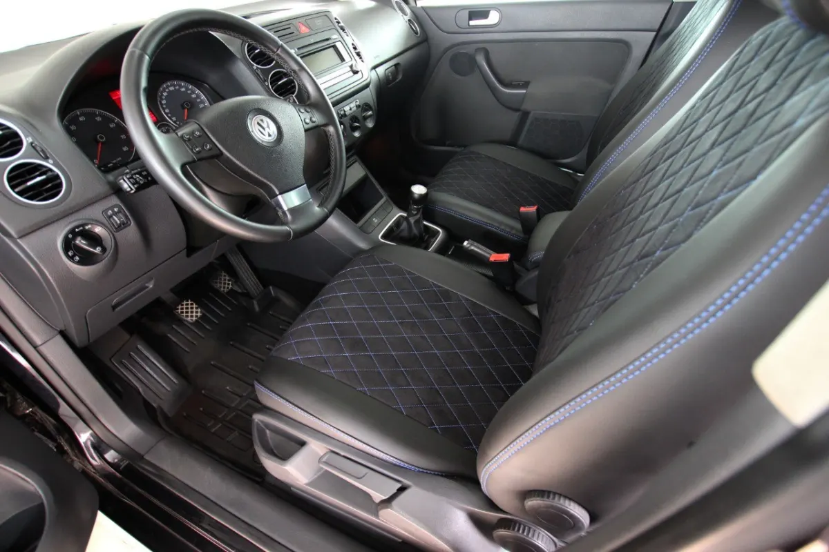 Авточохли для Volkswagen Golf Plus