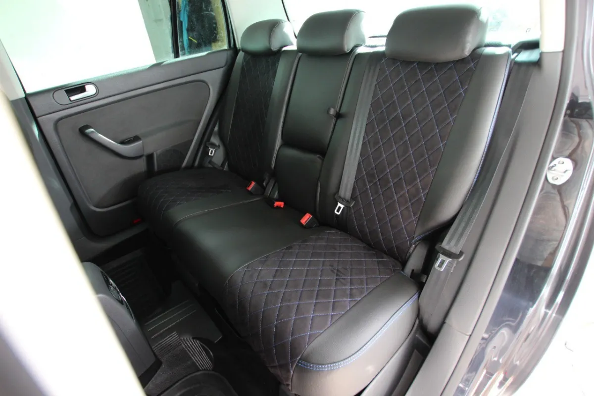 Авточохли для Volkswagen Golf Plus
