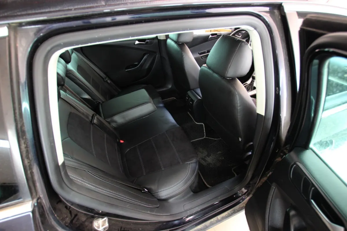 Авточохли для Volkswagen Passat B6