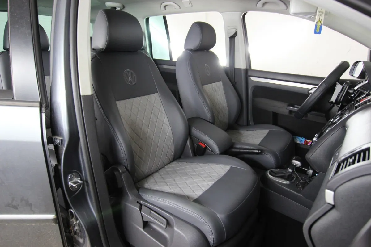 Авточохли для Volkswagen Touran I 2003-2006
