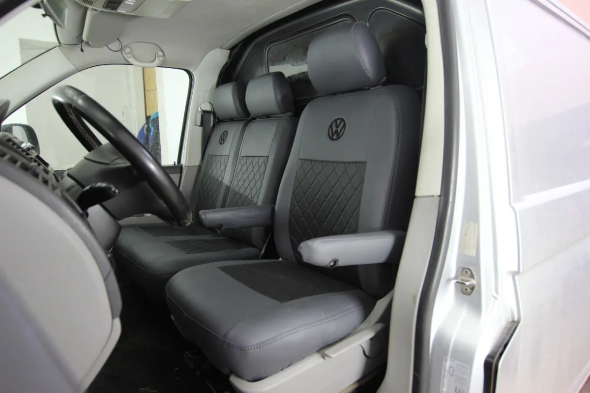 Авточохли для Volkswagen Transporter T5 1+2