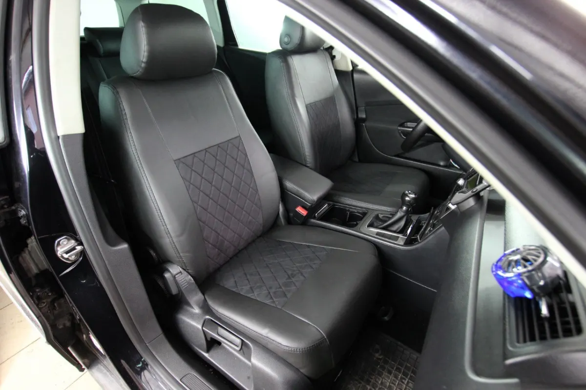 Авточохли для Volkswagen Passat B6