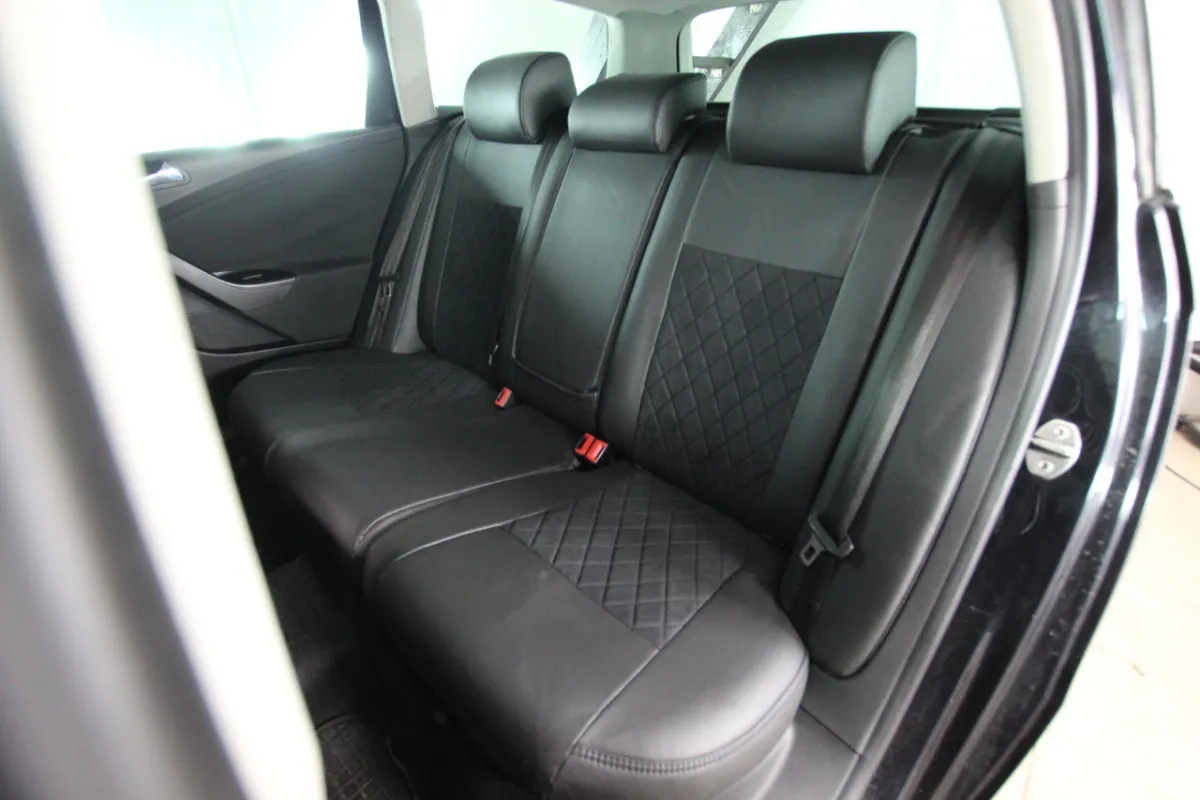 Авточохли для Volkswagen Passat B6