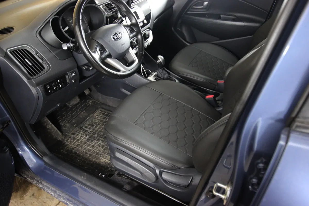 Чохли на сидіння Kia Rio III