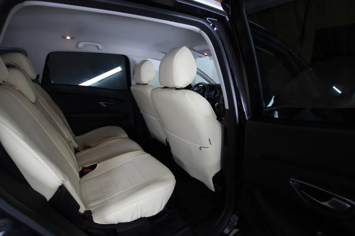Чохли на сидіння для Renault Grand Scenic IV