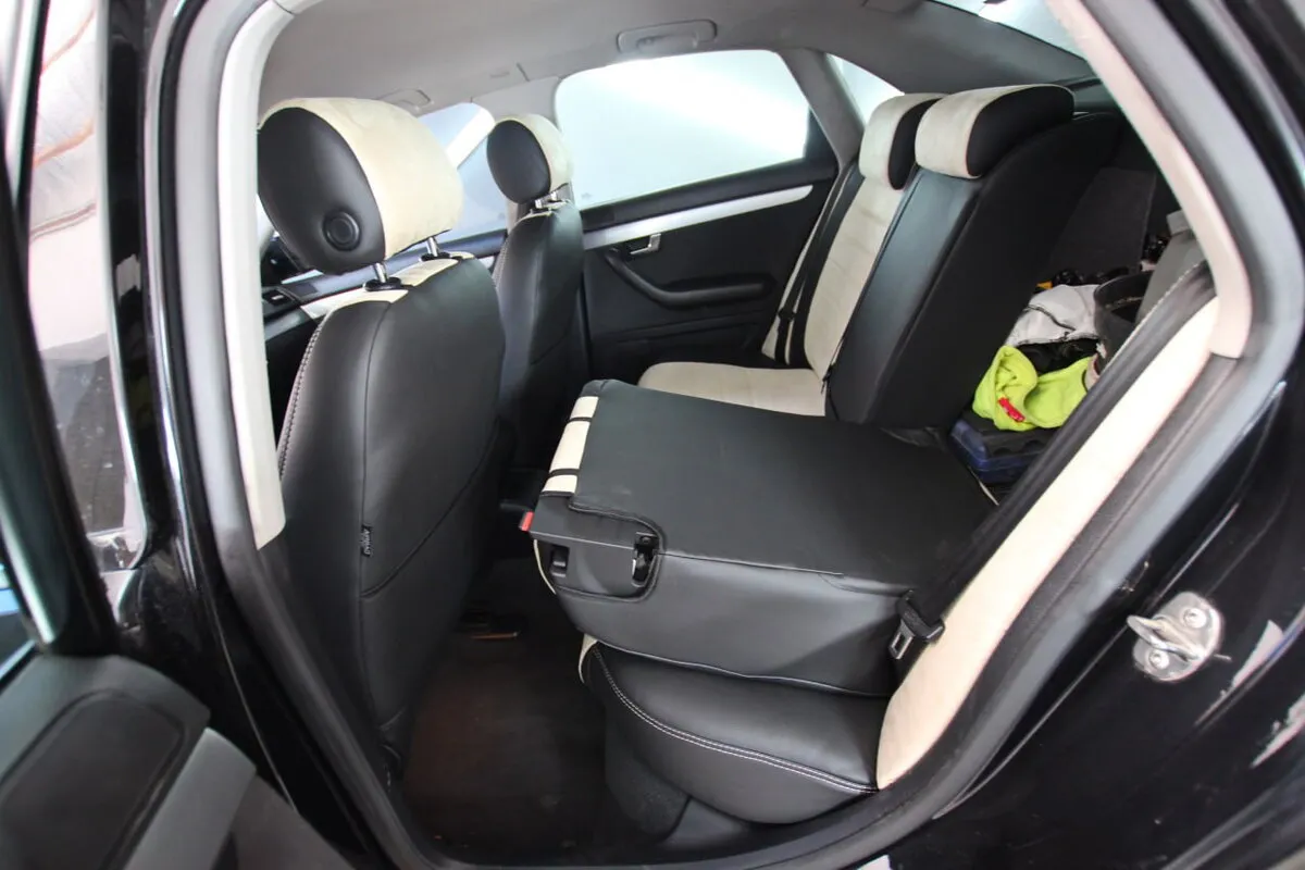Авточохли для Audi A4 B6 2000-2006