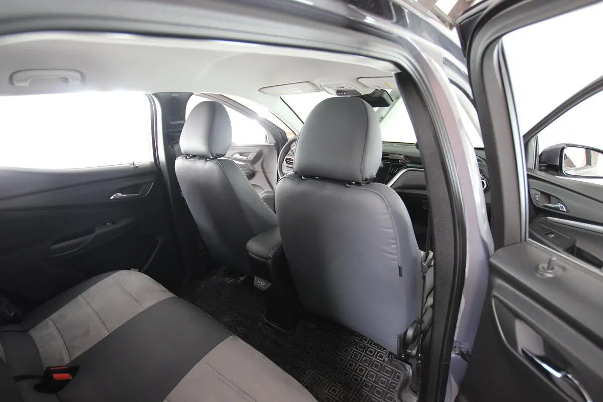 Авточохли для Chevrolet Bolt EUV 2021-2023