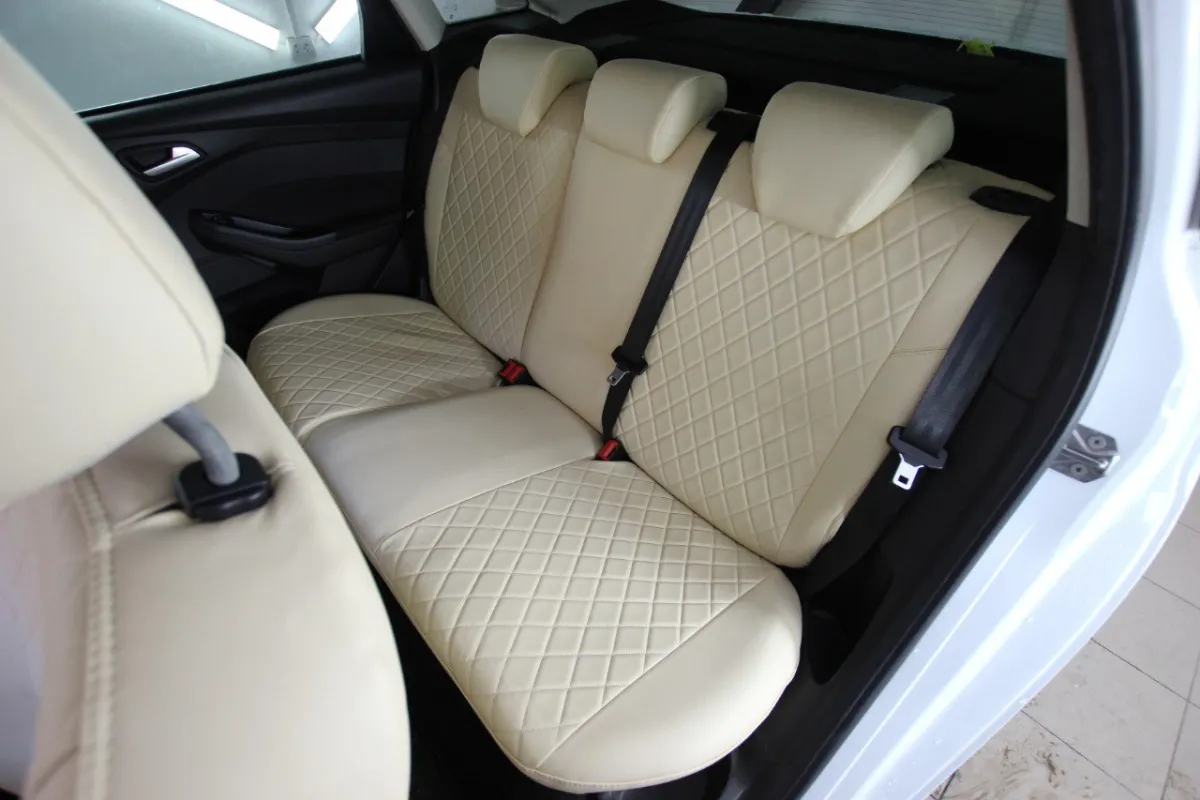 Авточохли для Ford Focus 3