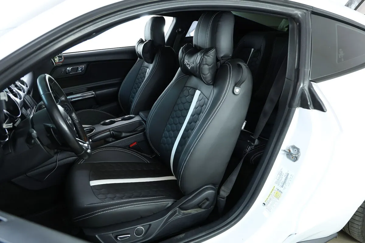 Авточохли для Ford Mustang Fastback 2014-2017 USA