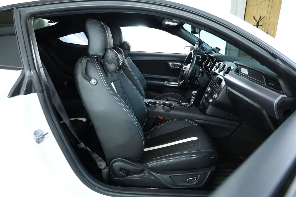 Авточохли для Ford Mustang Fastback 2014-2017 USA