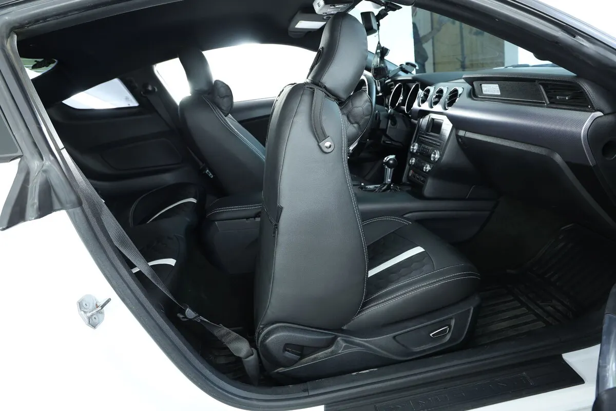 Авточохли для Ford Mustang Fastback 2014-2017 USA