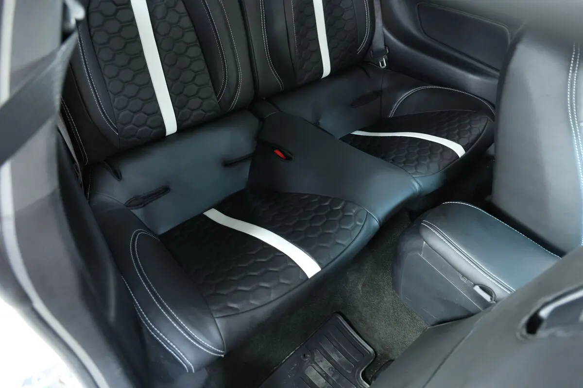 Авточохли для Ford Mustang Fastback 2014-2017 USA