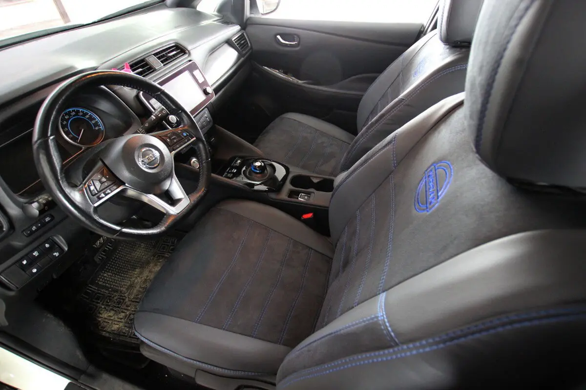 Авточохли для Nissan Leaf 2
