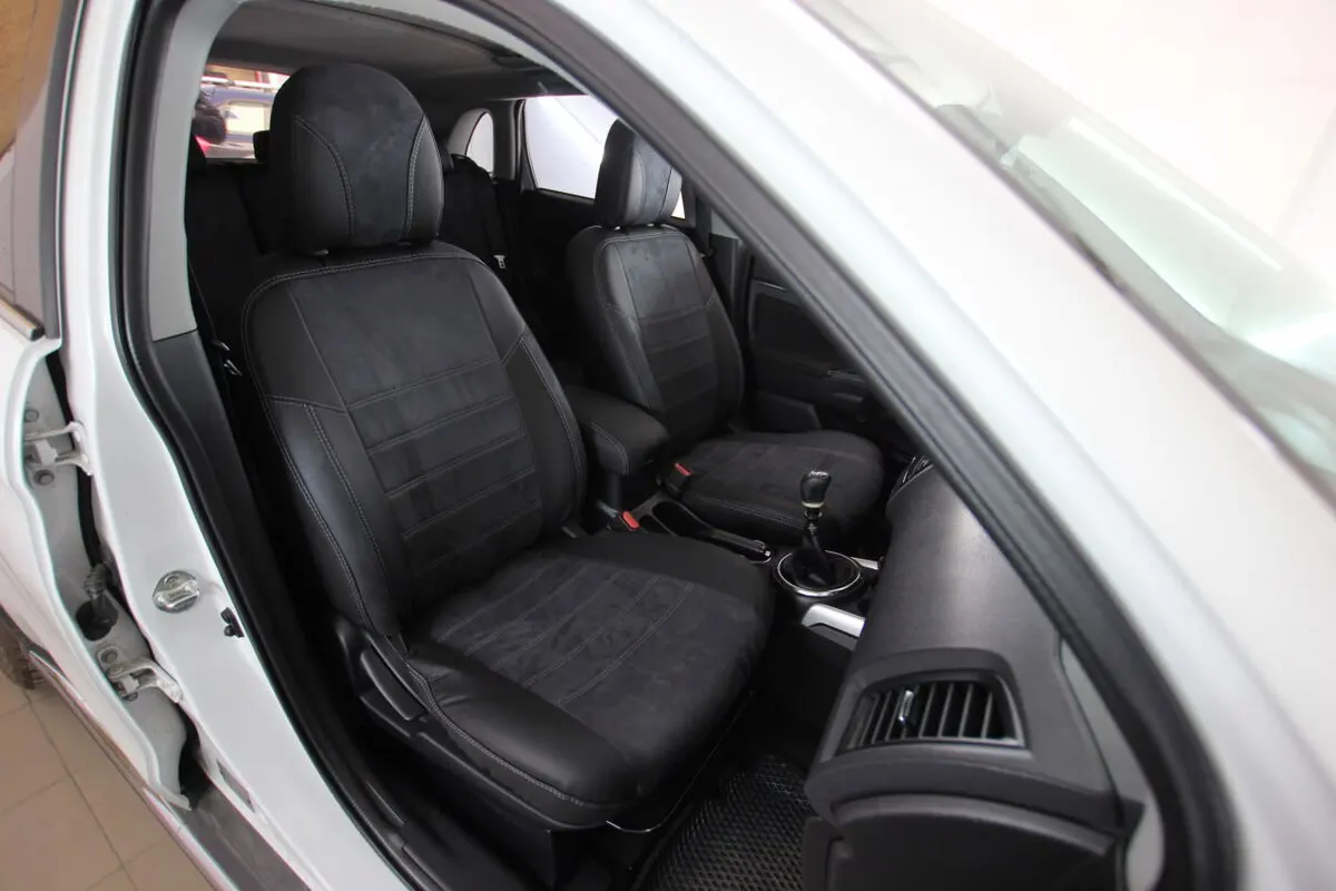 Авточохли для Peugeot 4008 2012-2017
