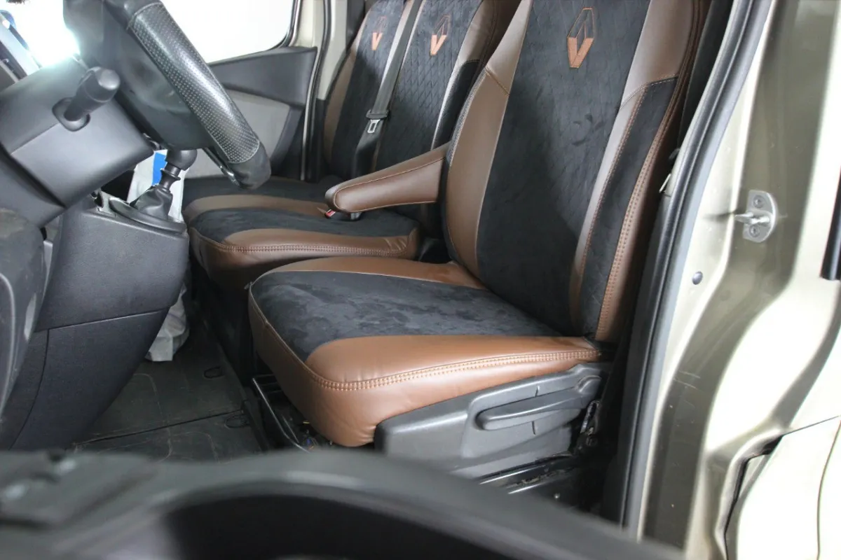 Авточохли для Renault Trafic 9 м