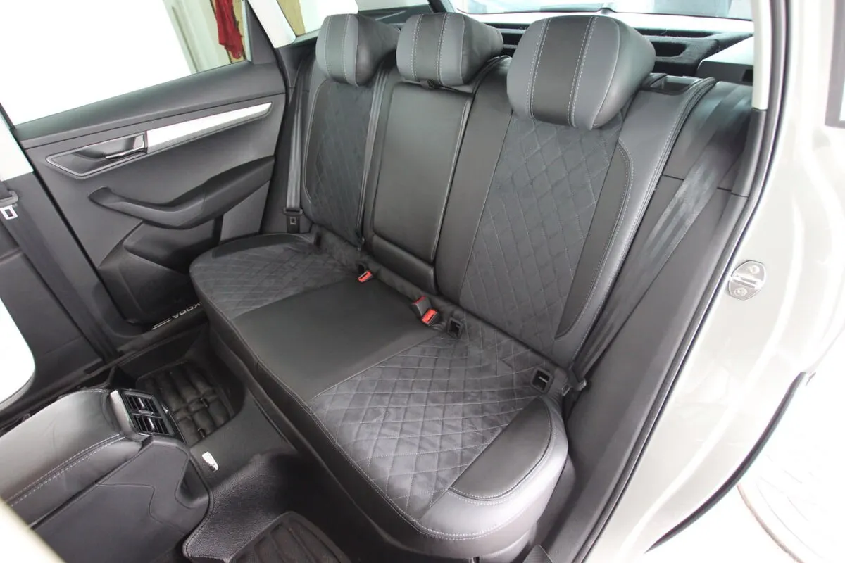 Авточохли для Skoda Karoq 2017-2021