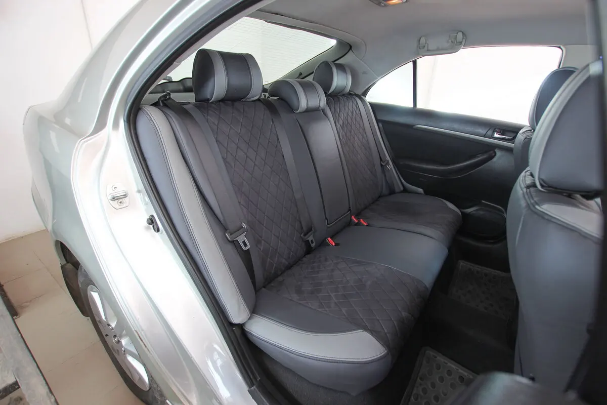 Авточохли для Toyota Avensis II Рестайлінг 2006-2009