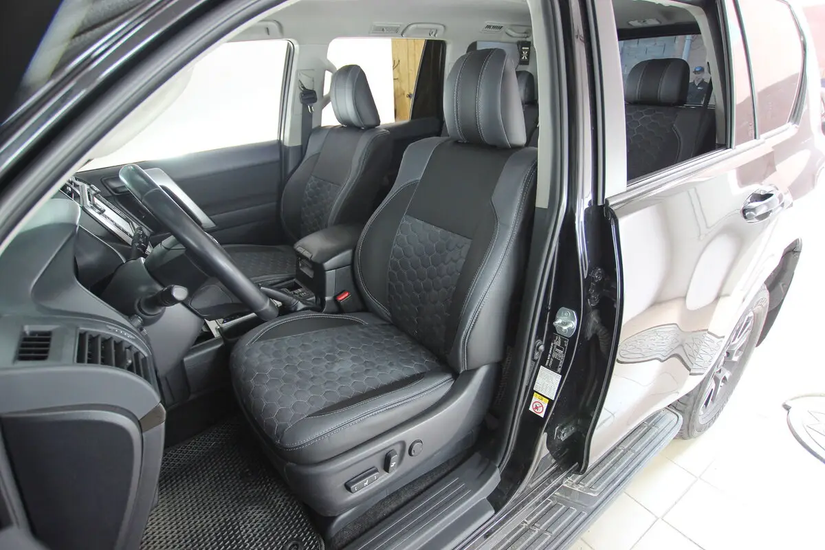 Авточохли для Toyota Land Cruiser Prado 150 2020-2023