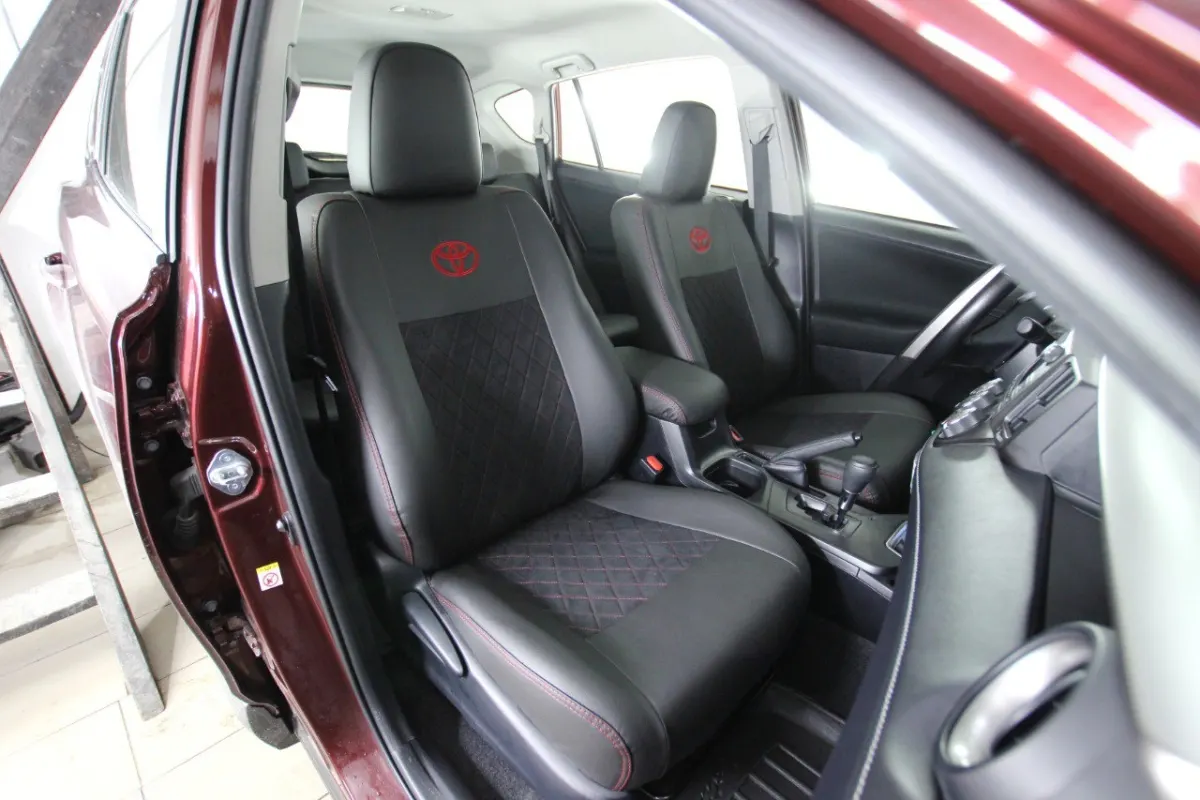 Авточохли для Toyota RAV4 (CA40, XA40)