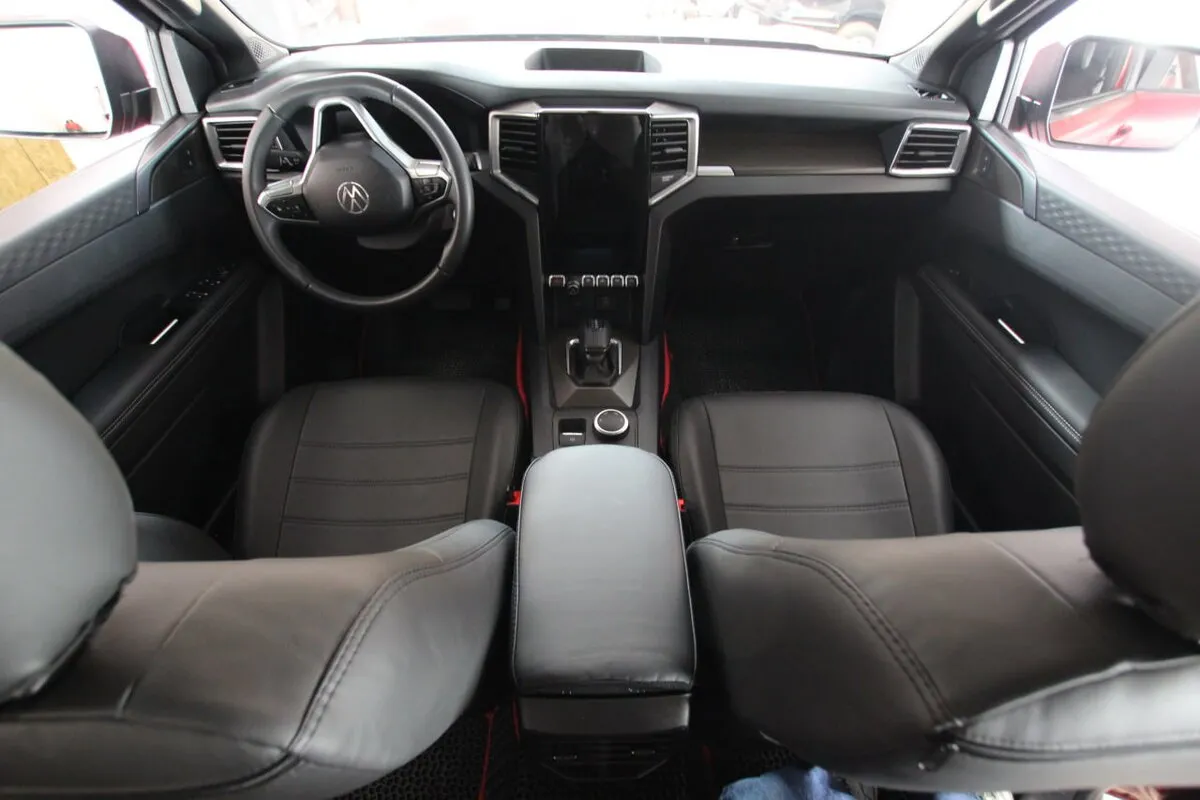 Авточохли для Volkswagen Amarok 4MOTION II