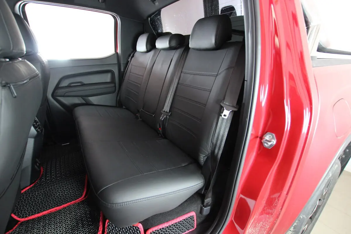 Авточохли для Volkswagen Amarok 4MOTION II