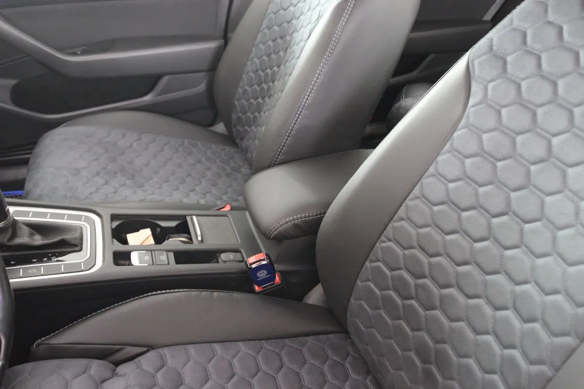 Авточохли для Volkswagen Passat B8
