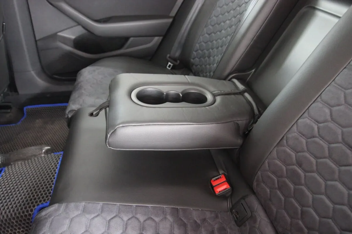 Авточохли для Volkswagen Passat B8