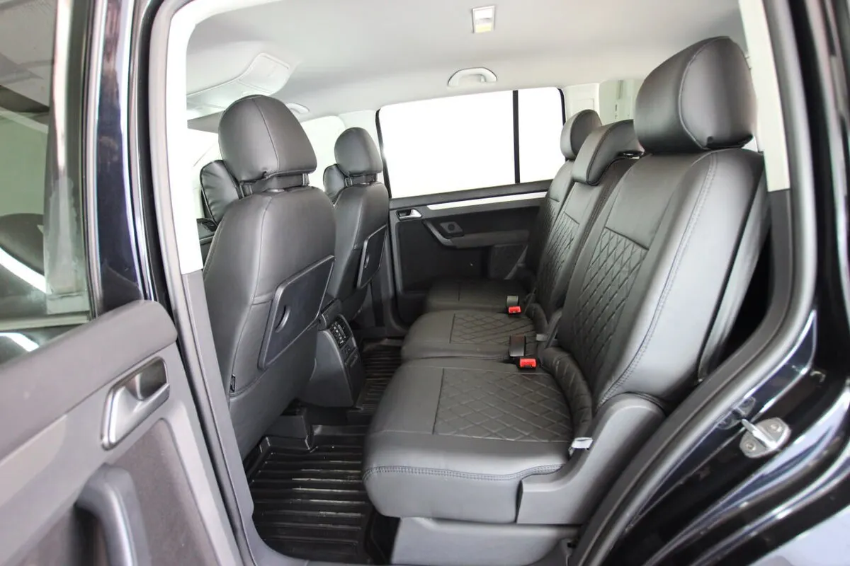 Авточохли для Volkswagen Touran I 2003-2006