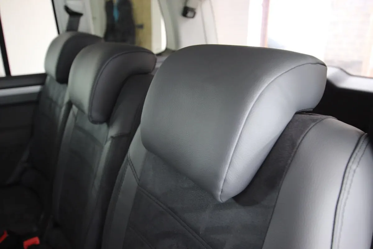 Авточохли для Volkswagen Touran I 2006-2010