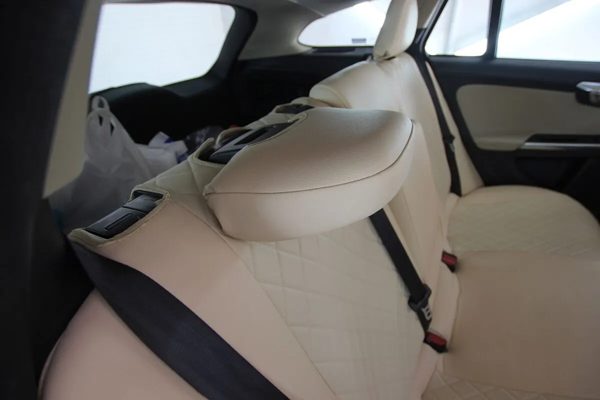 Авточохли для Volvo V60 I 2010-2013